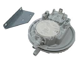 PRESSOSTATO ARIA 83 - 68 Pa - ROBUR JPRS019 - HUBA 605.99973